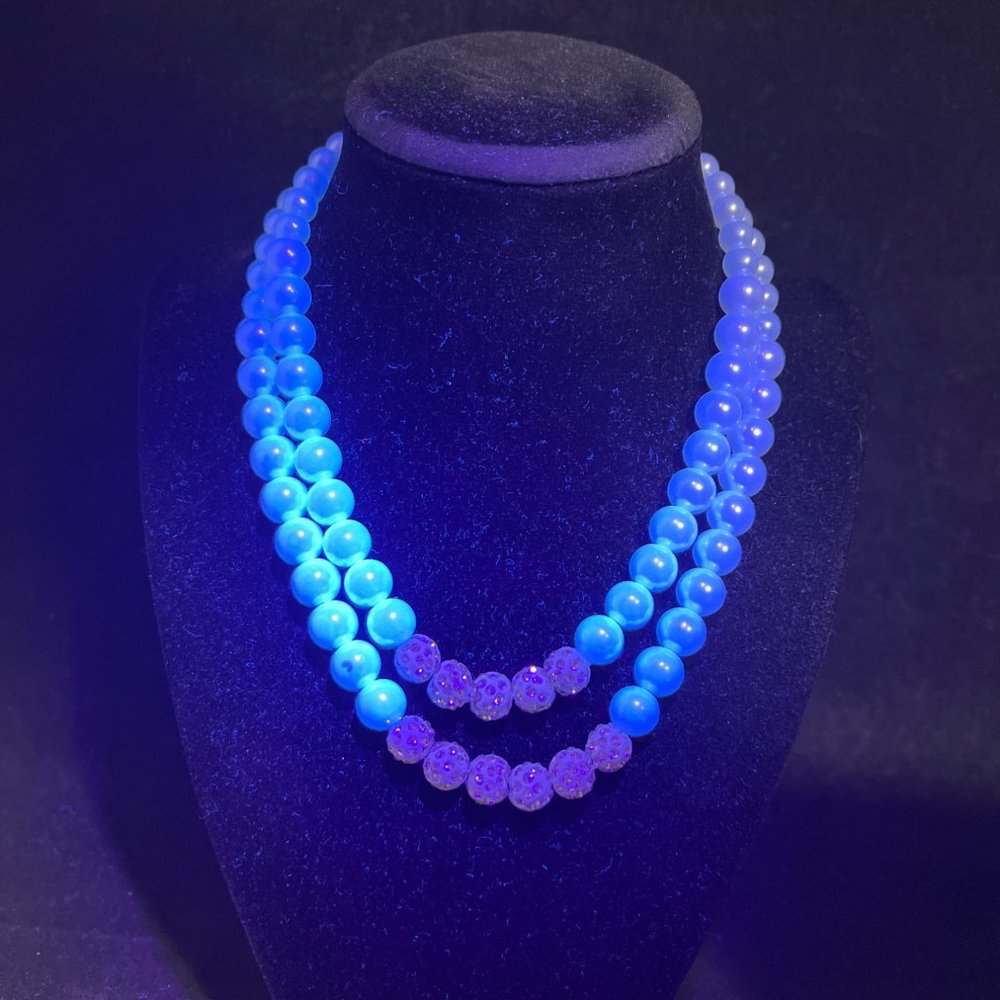 Croft And Barrow Double Strand Pearl & Rhinestone Silver Tone Necklace (4262)